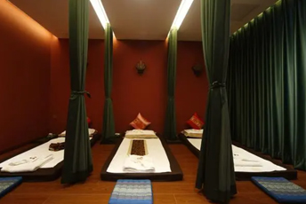 西安泰式按摩的被动瑜伽：当身体被折叠成诗